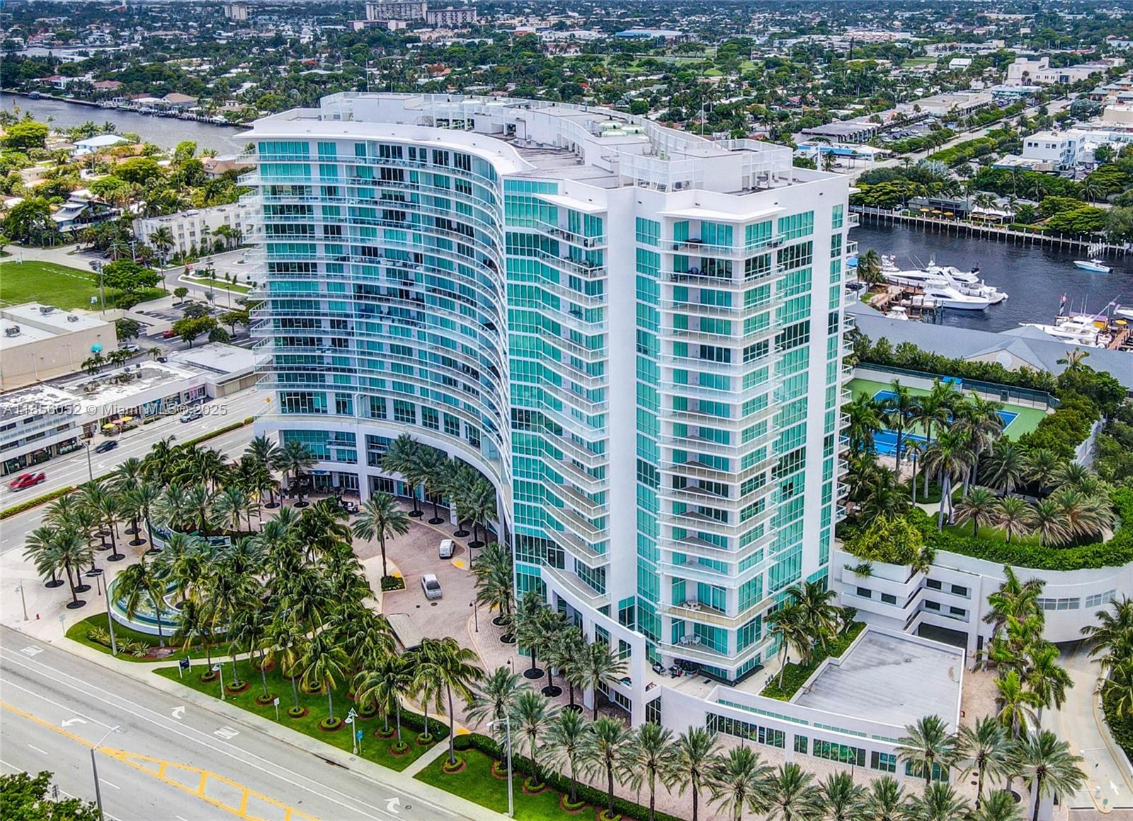 1 N Ocean Blvd #703