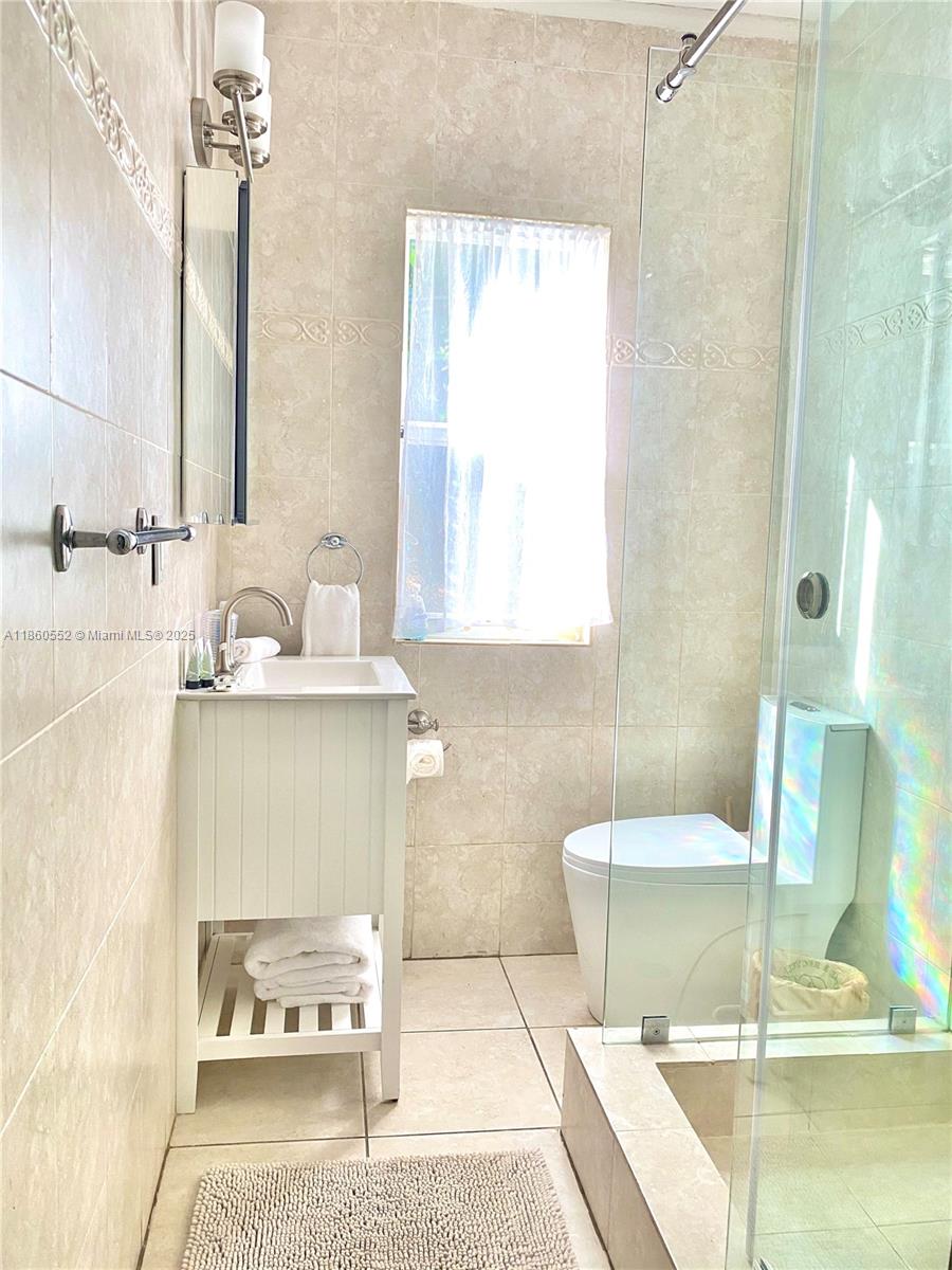 118 NE 46th St #C Miami, FL 33137