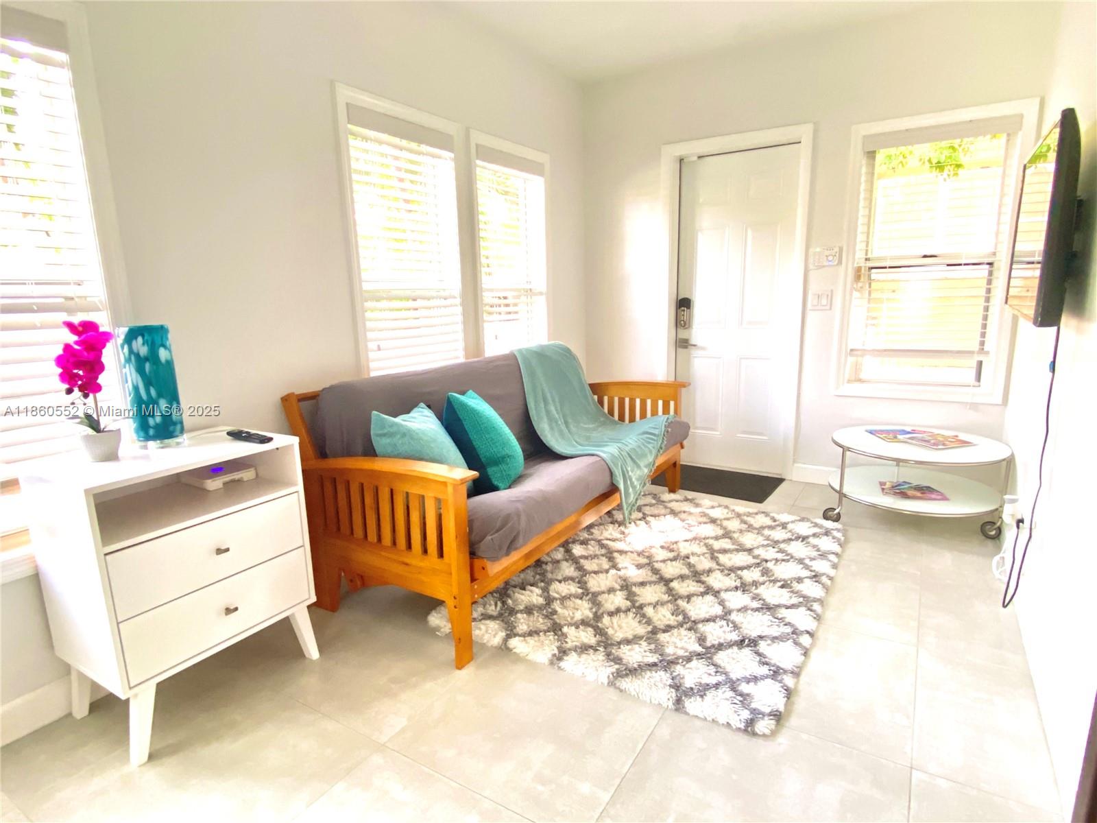 118 NE 46th St #C Miami, FL 33137