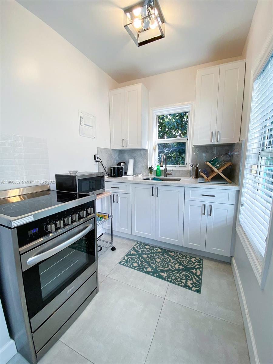 118 NE 46th St #C Miami, FL 33137