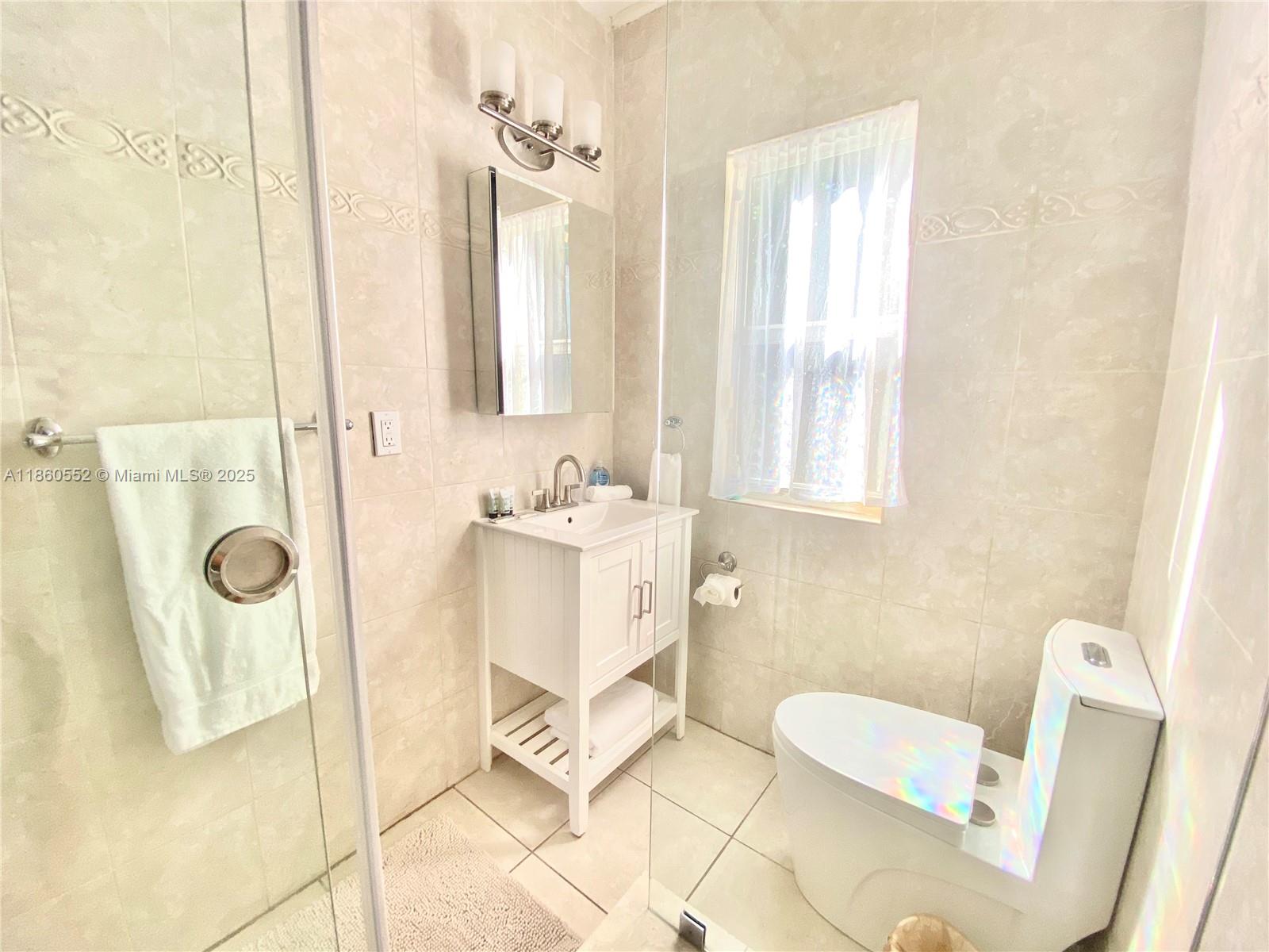 118 NE 46th St #C Miami, FL 33137