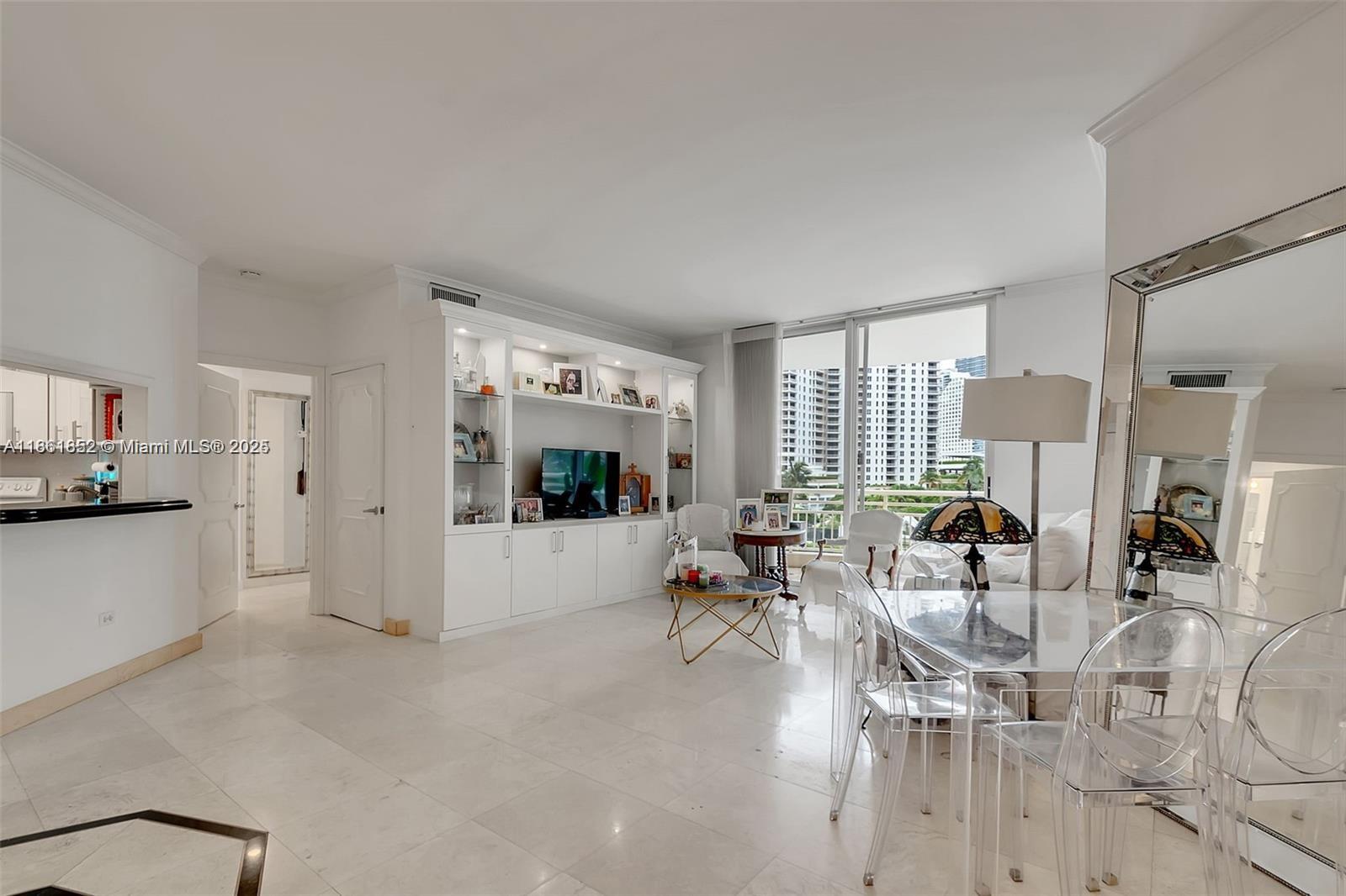 888 Brickell Key Dr #500