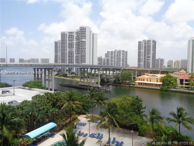 19390 Collins Ave #709
