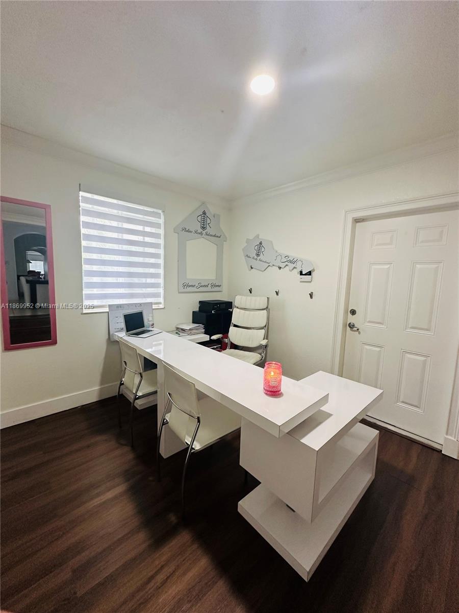 6040 SW 97th Ave Miami, FL 33173