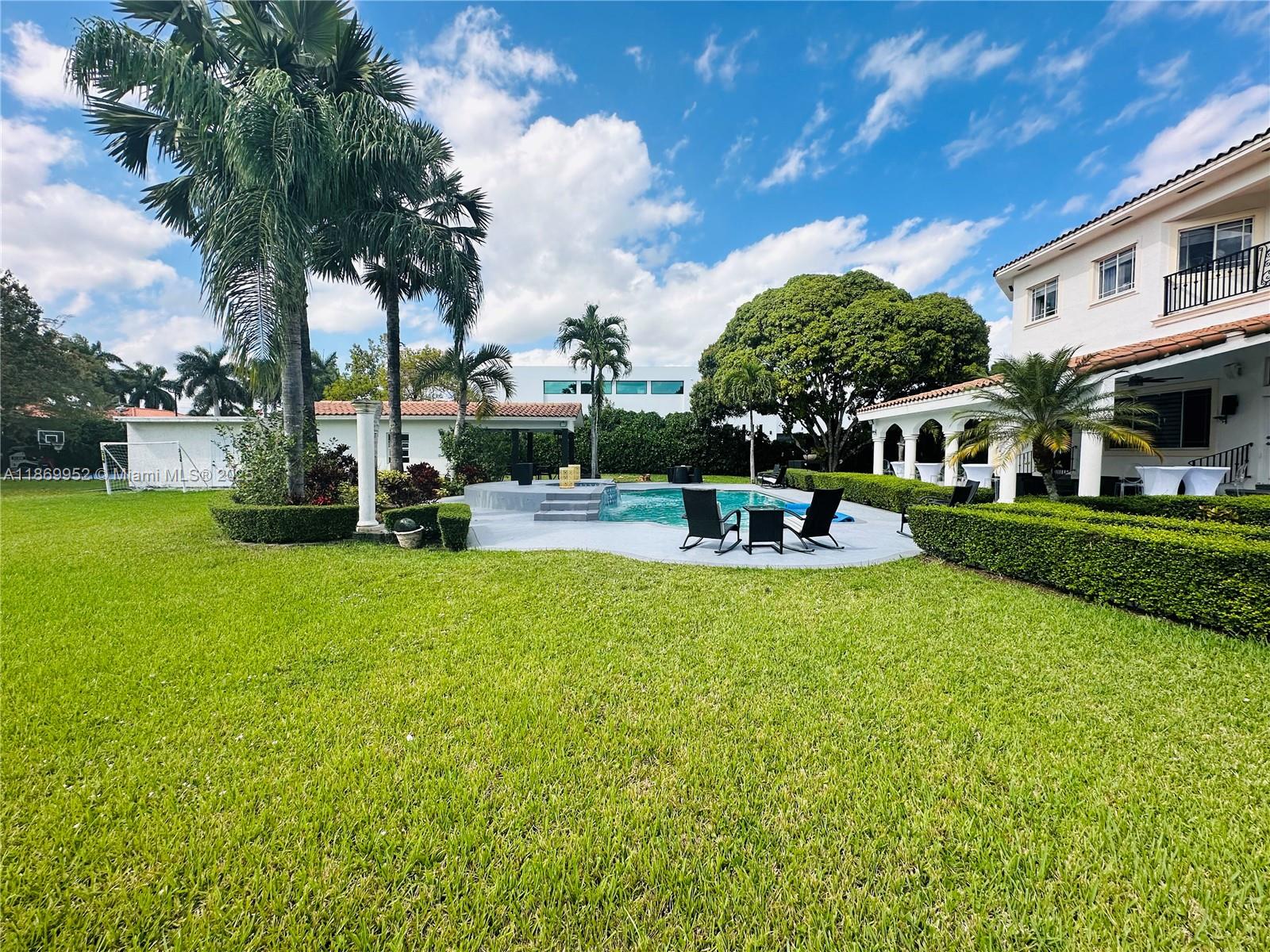 6040 SW 97th Ave Miami, FL 33173