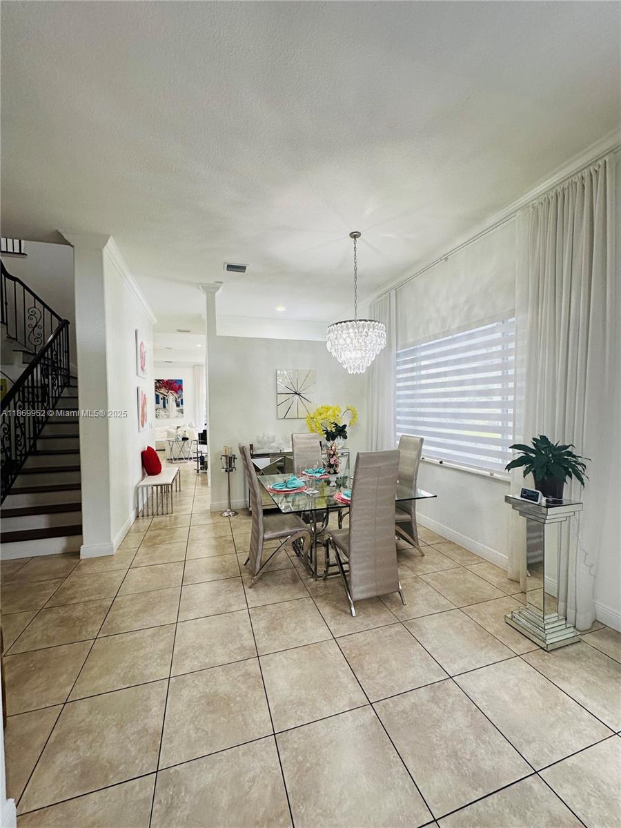 6040 SW 97th Ave Miami, FL 33173