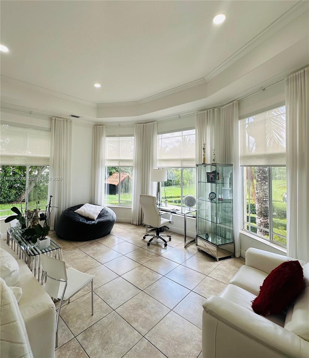 6040 SW 97th Ave Miami, FL 33173