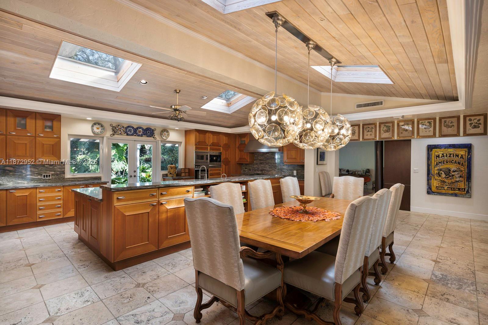 10100 Lakeside Dr Coral Gables, FL 33156