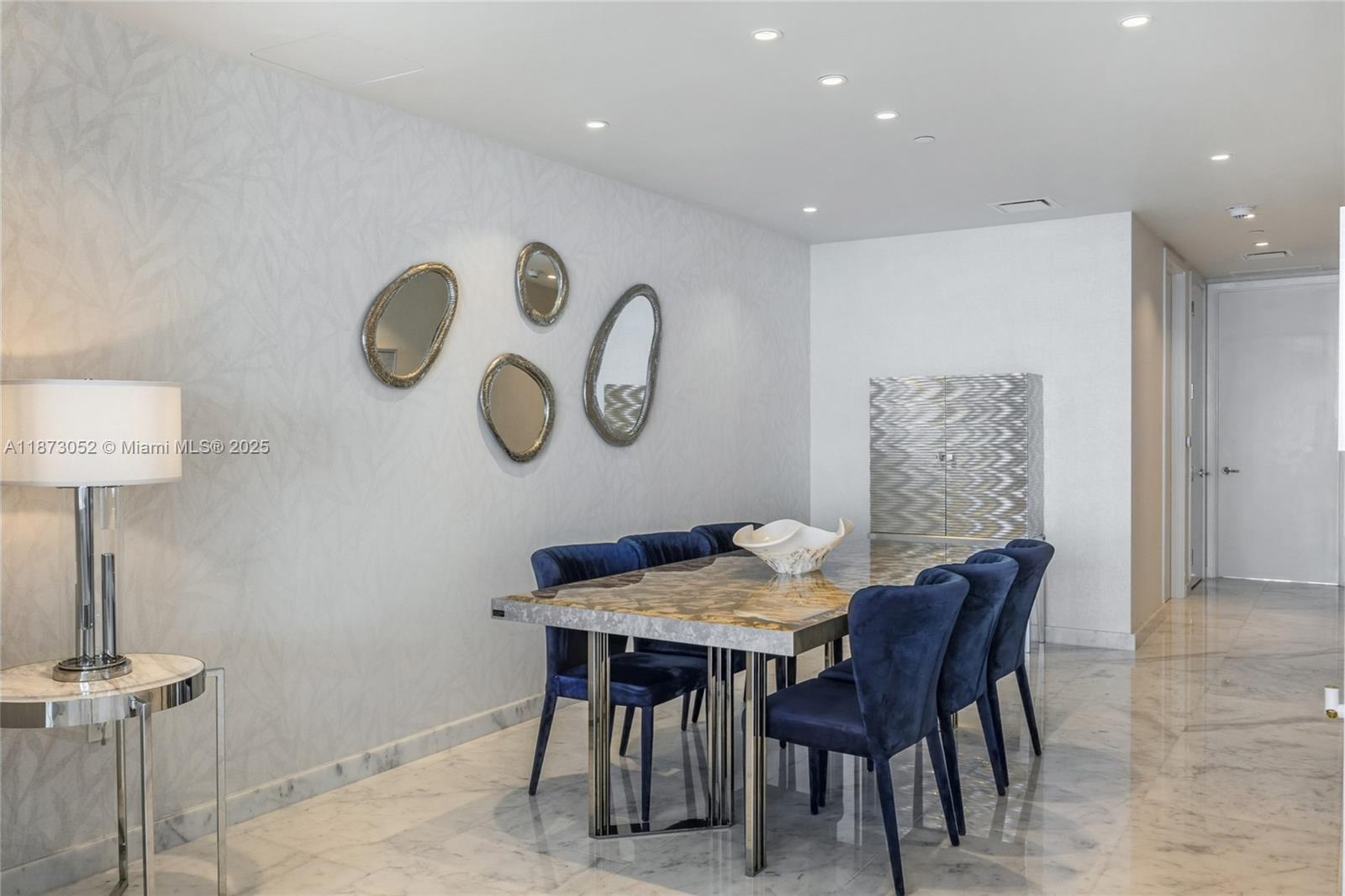 image Ritz Carlton Residences10