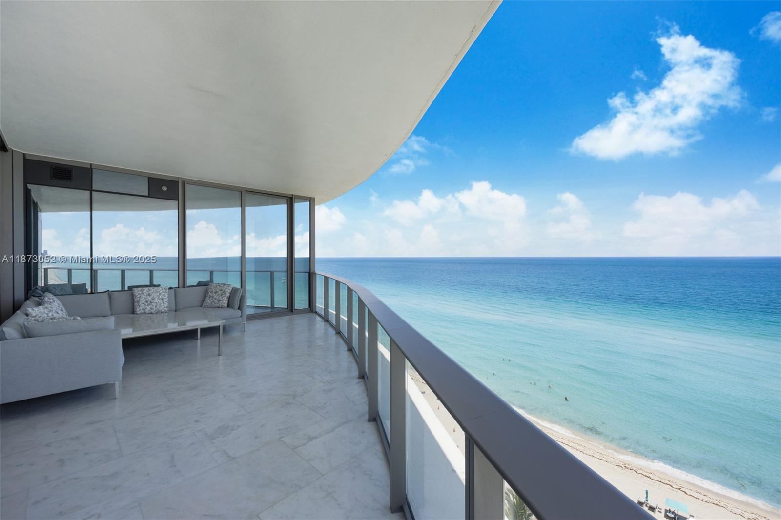image Ritz Carlton Residences6