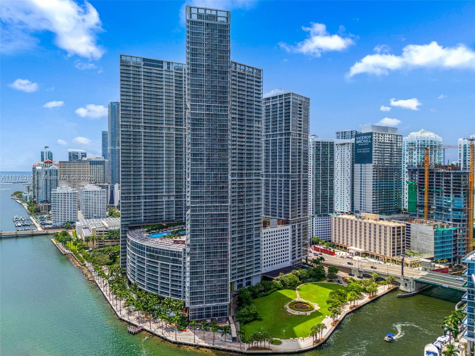 485 Brickell Ave #4902