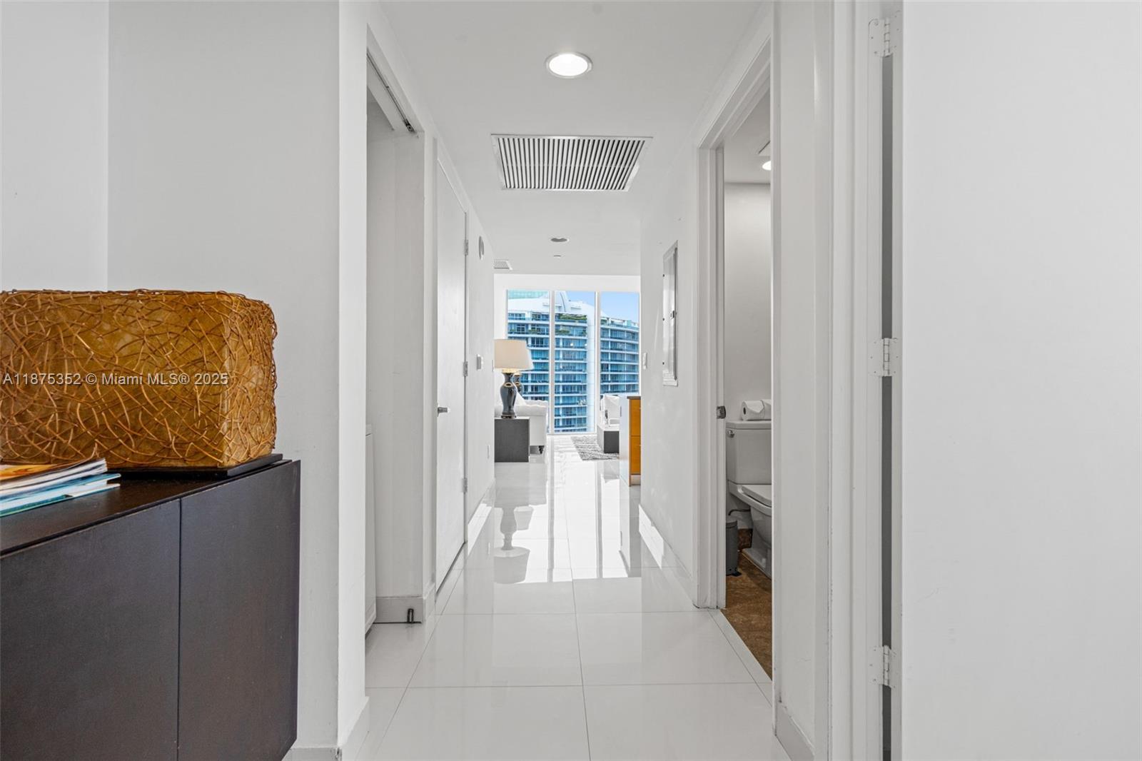image Icon Brickell14