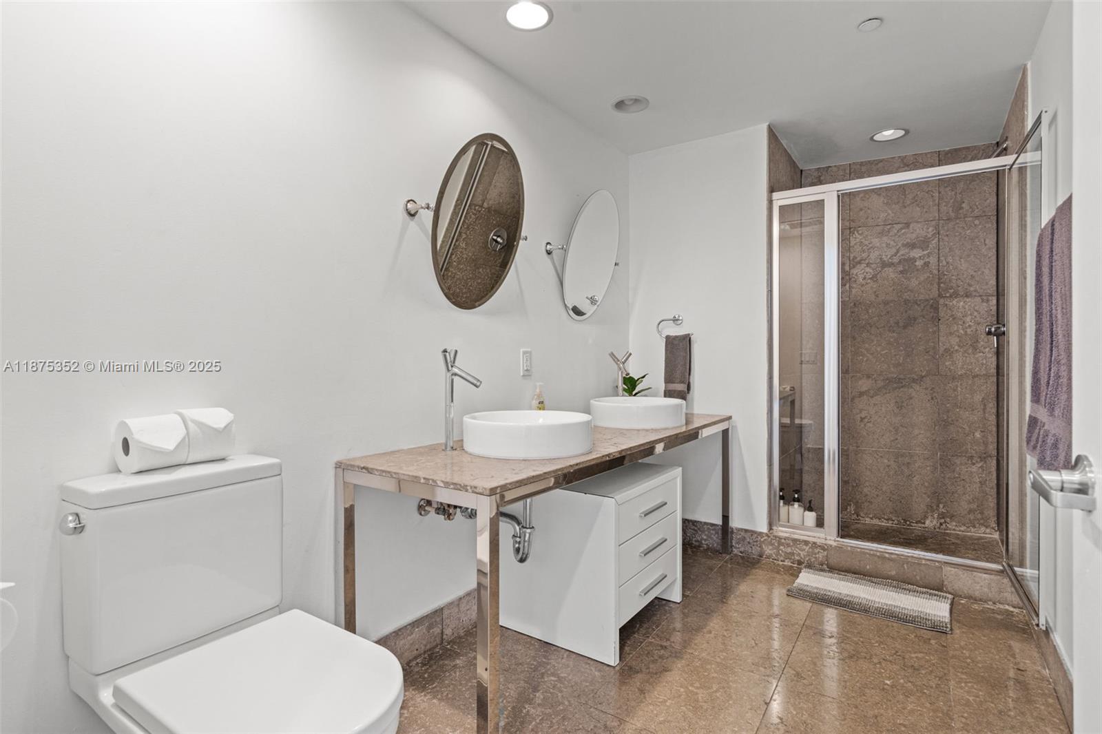 image Icon Brickell24