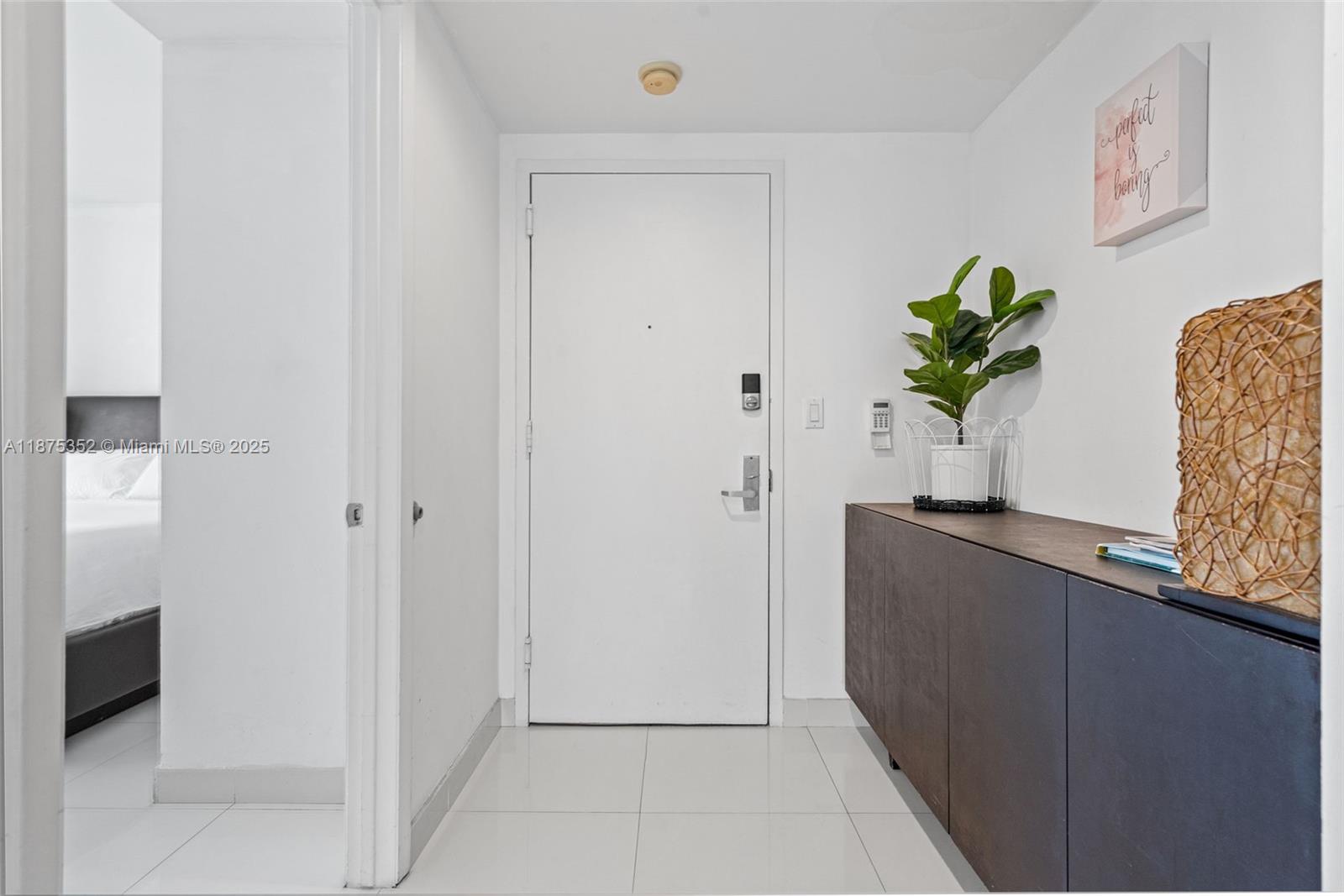 image Icon Brickell28