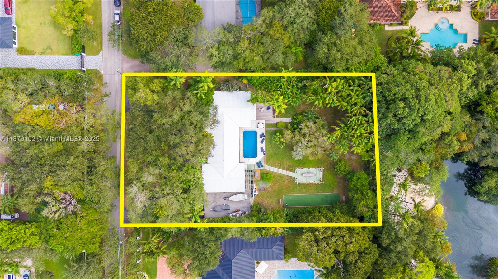 Undisclosed Address Pinecrest, FL 33156