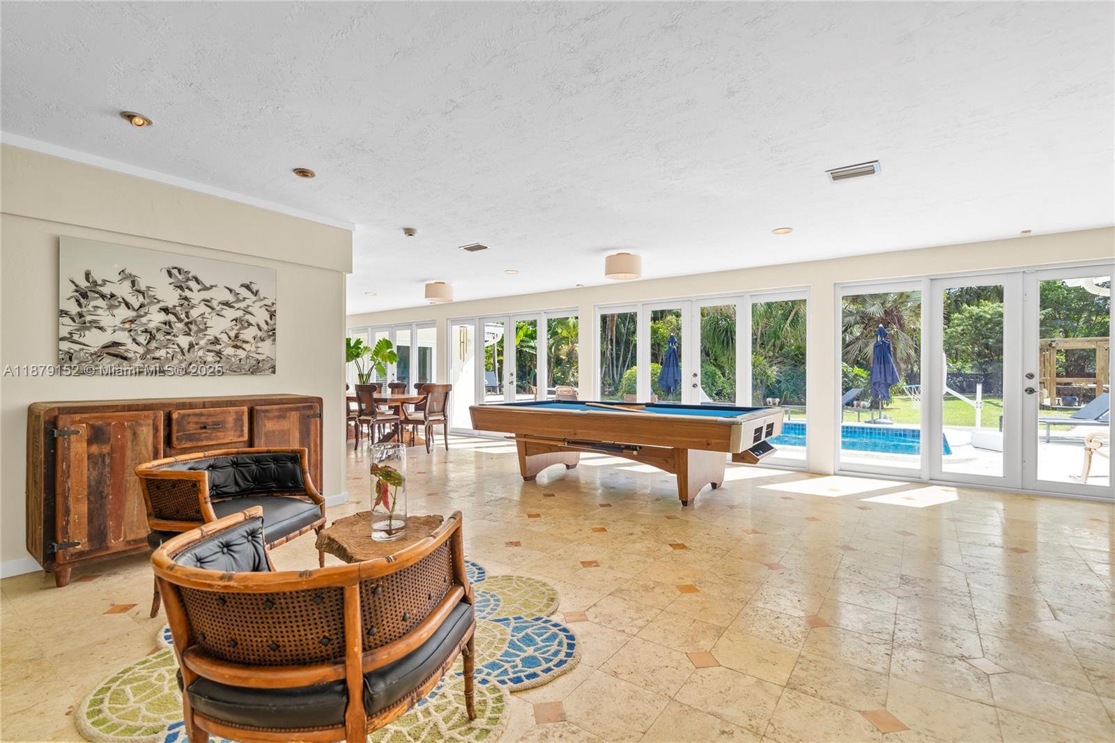 Undisclosed Address Pinecrest, FL 33156