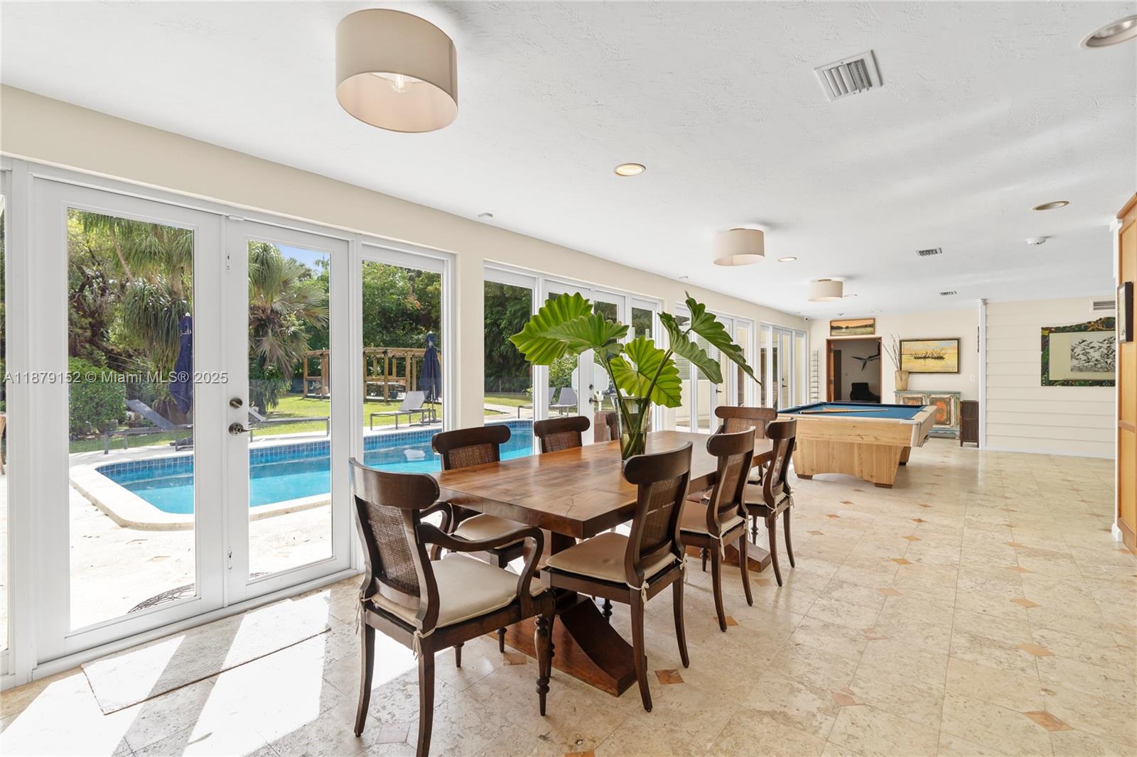 Undisclosed Address Pinecrest, FL 33156