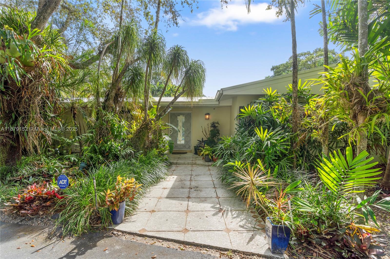 Undisclosed Address Pinecrest, FL 33156