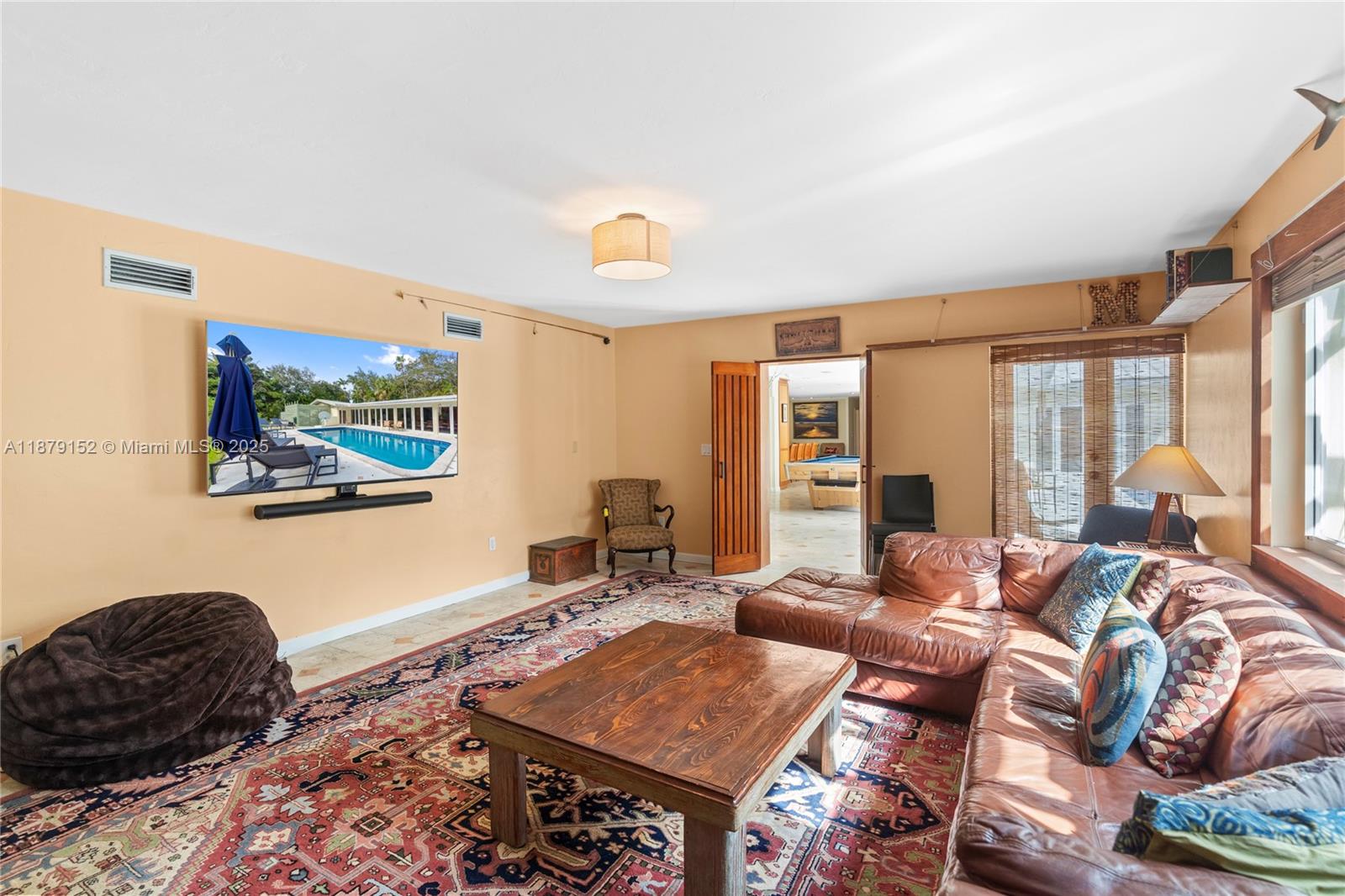 Undisclosed Address Pinecrest, FL 33156