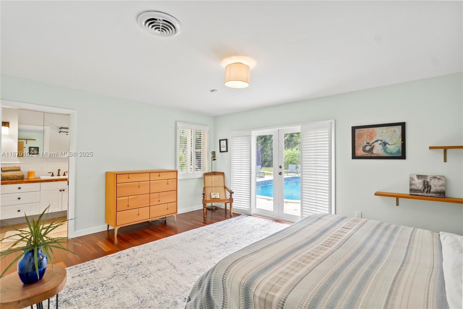 Undisclosed Address Pinecrest, FL 33156