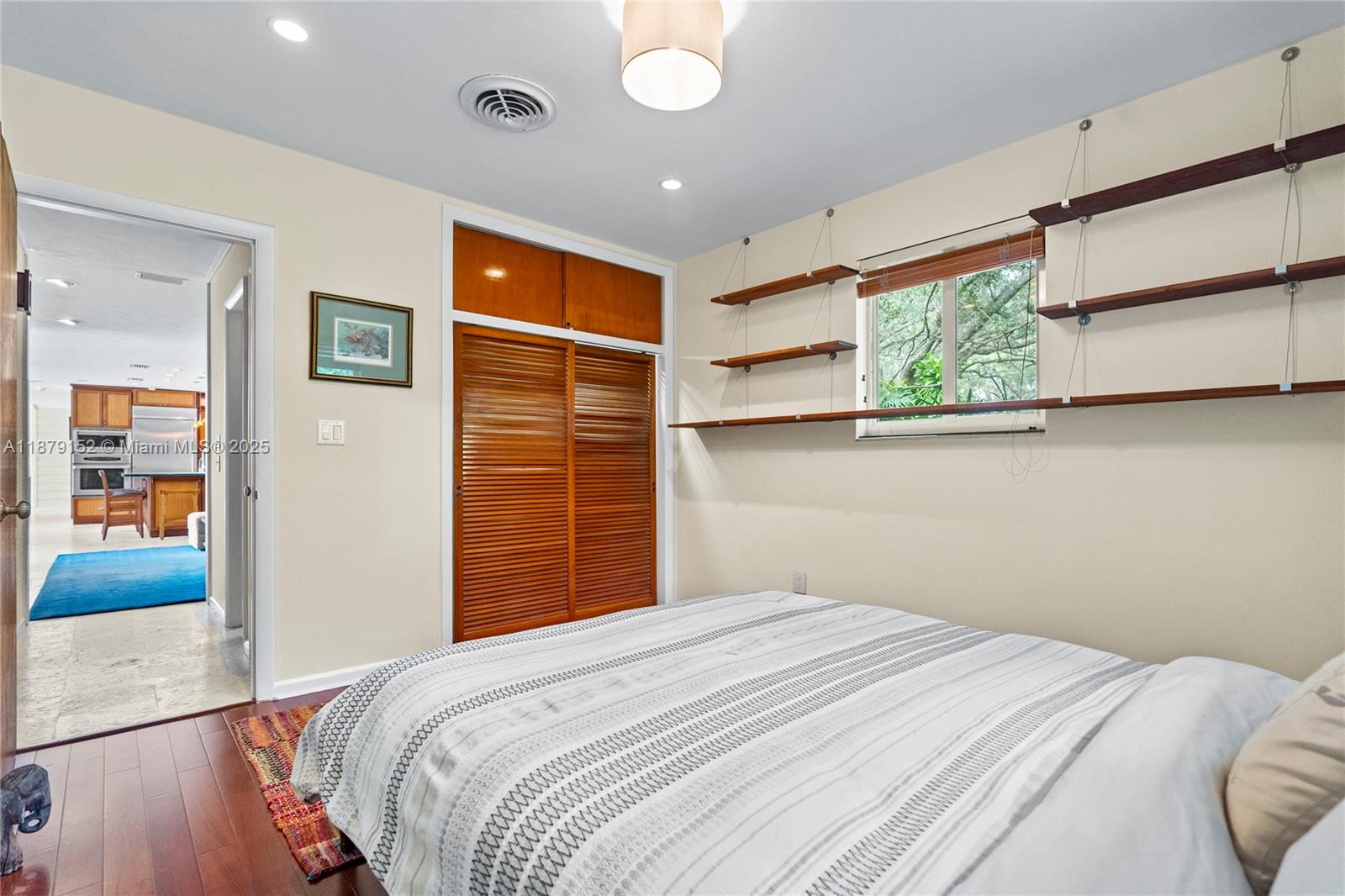 Undisclosed Address Pinecrest, FL 33156