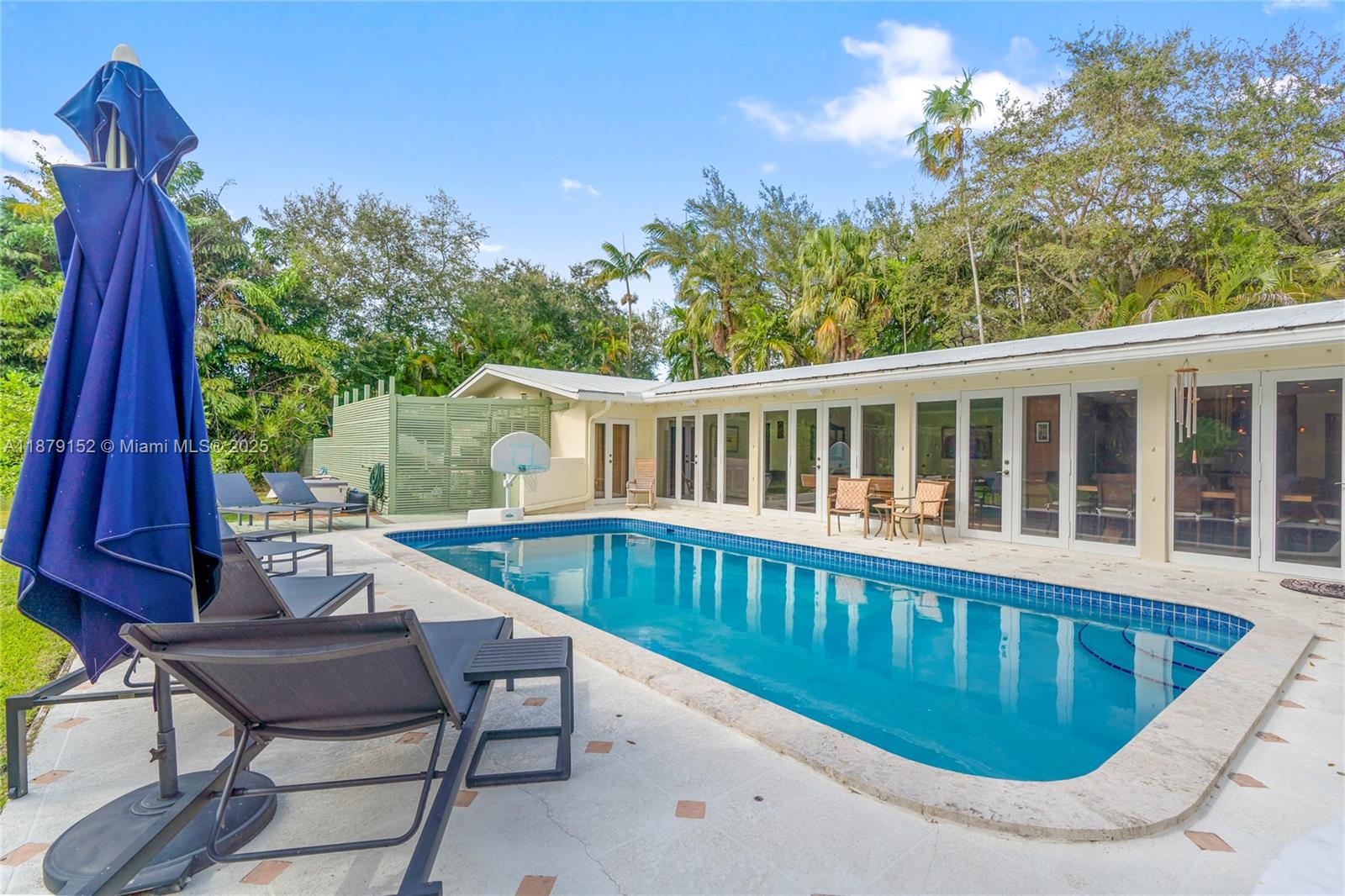 Undisclosed Address Pinecrest, FL 33156