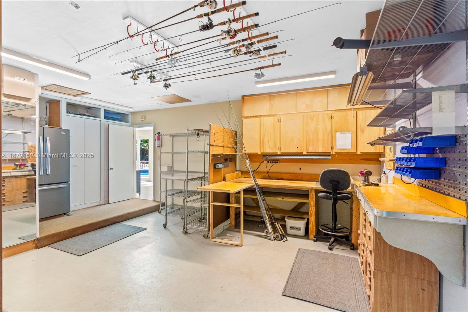 Undisclosed Address Pinecrest, FL 33156