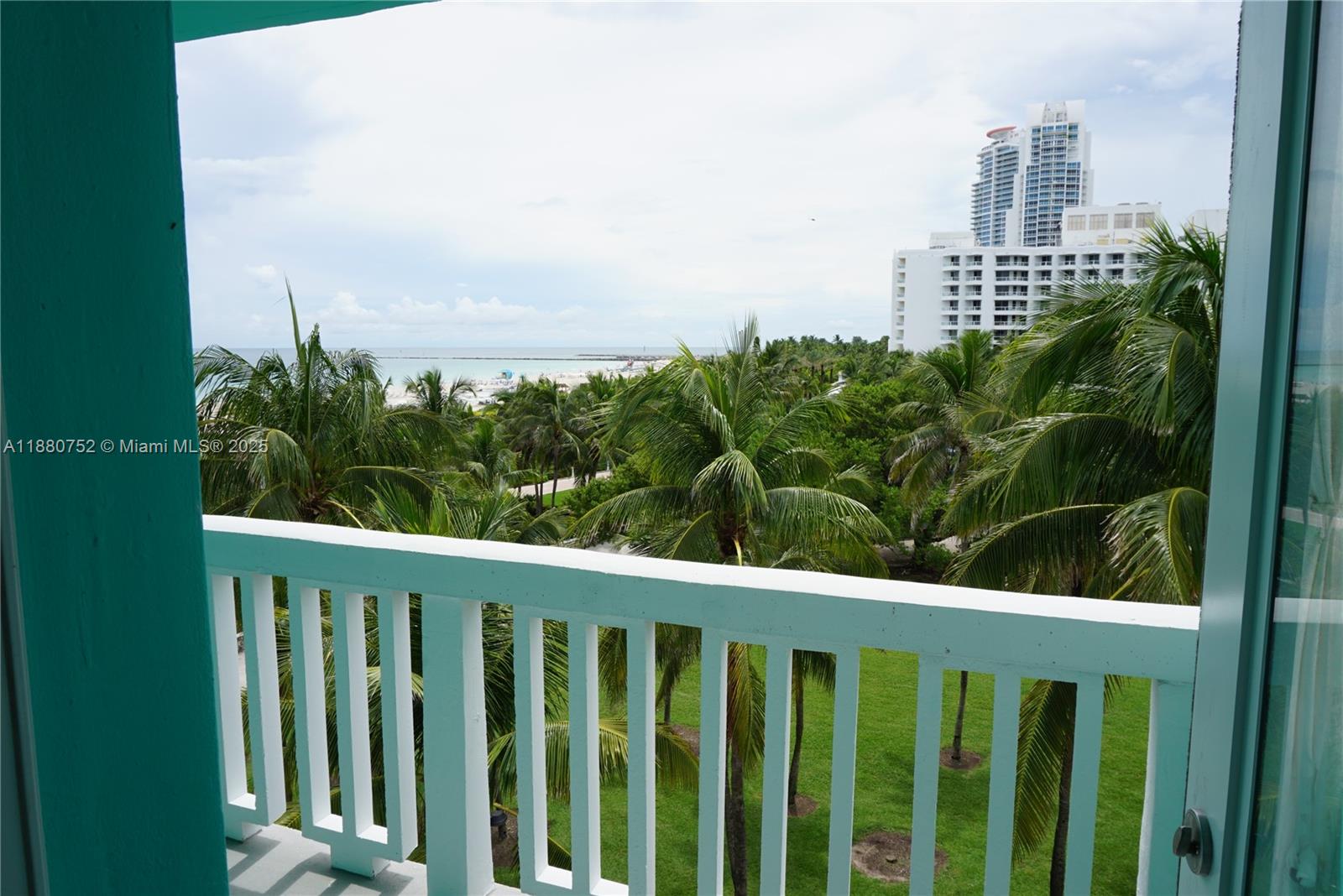 301 Ocean Dr #505