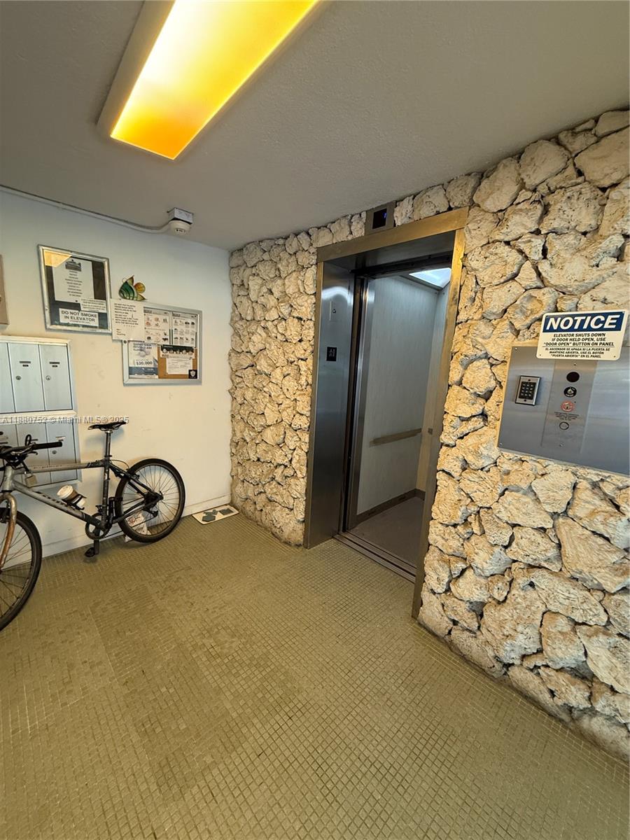 301 Ocean Dr #505 Miami Beach, FL 33139