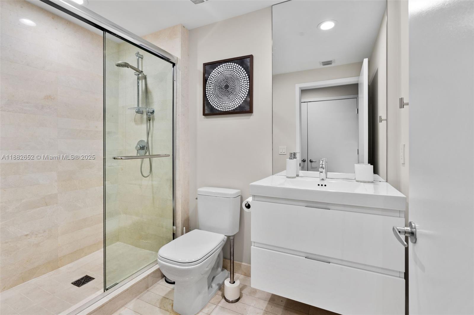 17301 Biscayne Blvd #1510 North Miami Beach, FL 33160