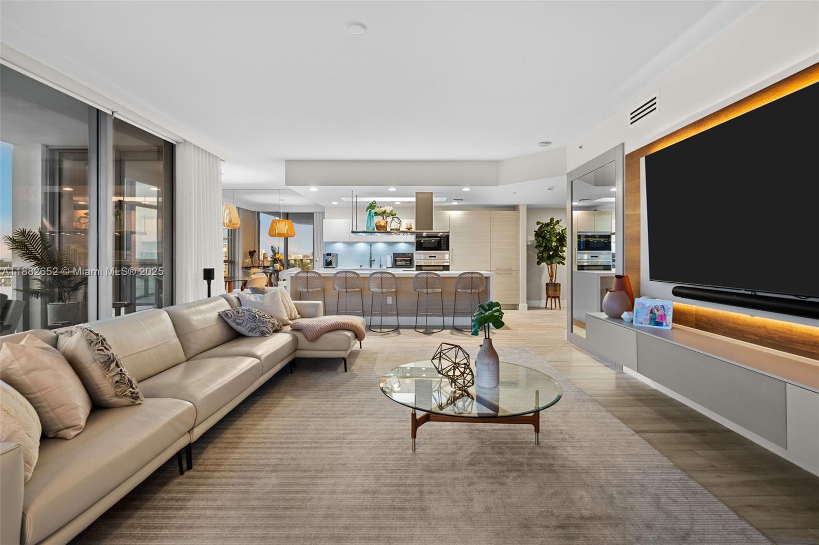 17301 Biscayne Blvd #1510 North Miami Beach, FL 33160