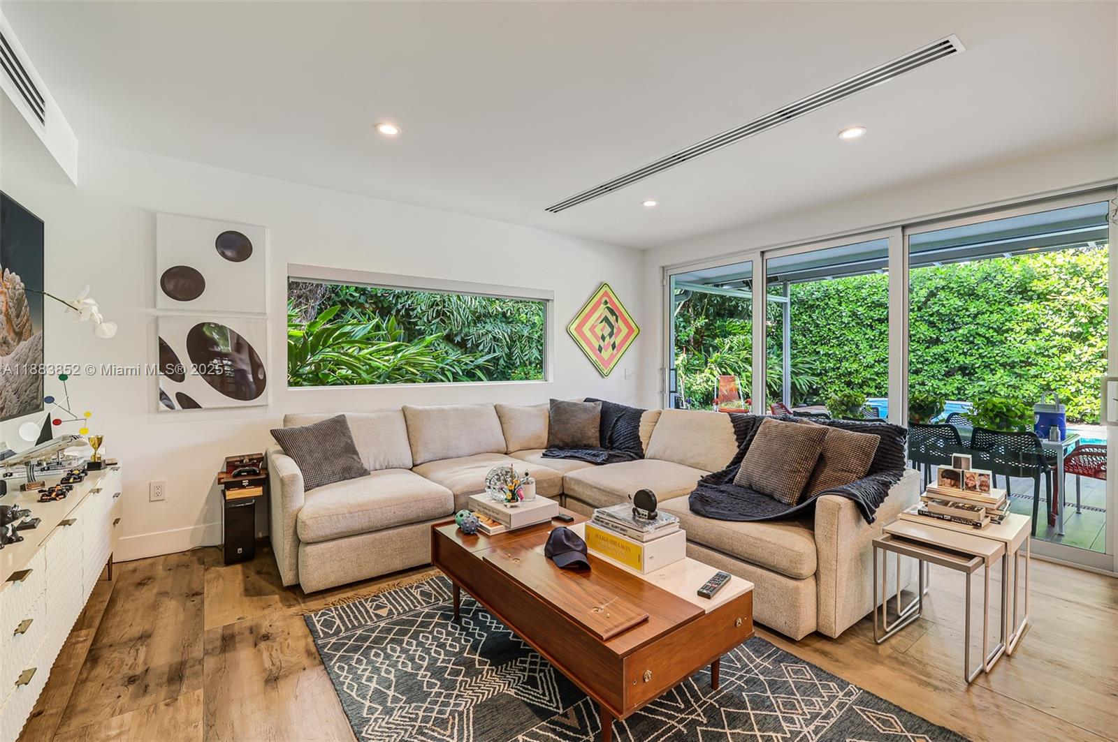 79 W Shore Dr W Miami, FL 33133