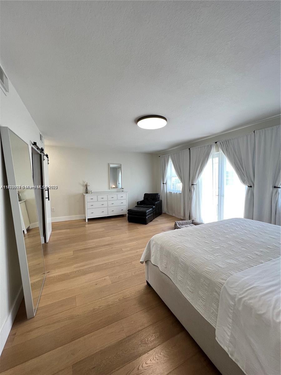 1043 SW 9th Ct #F-1 Miami, FL 33130