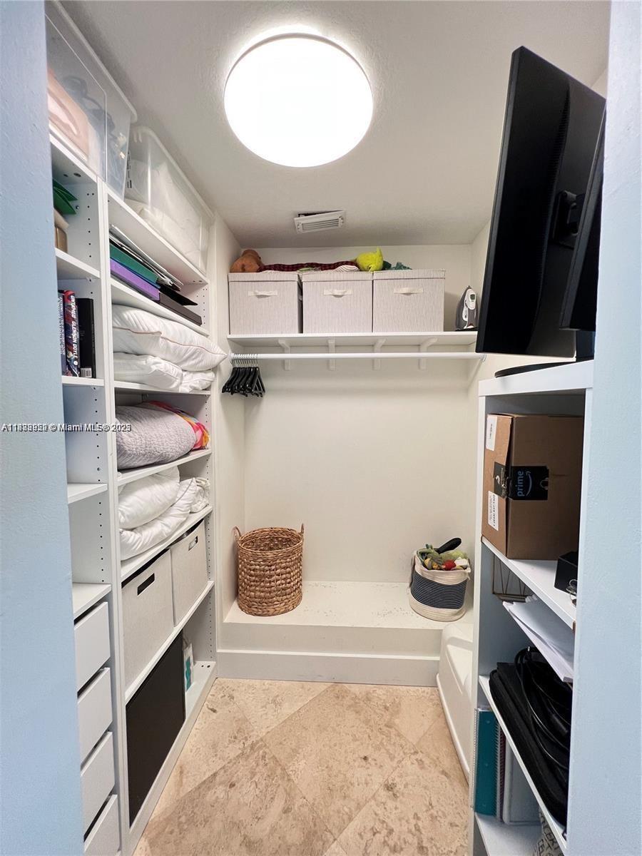 1043 SW 9th Ct #F-1 Miami, FL 33130