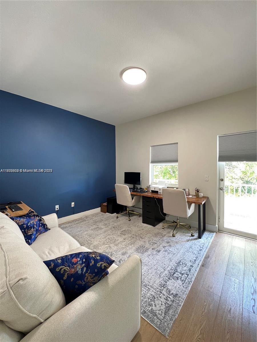 1043 SW 9th Ct #F-1 Miami, FL 33130