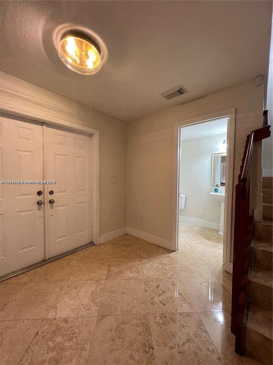 1043 SW 9th Ct #F-1 Miami, FL 33130