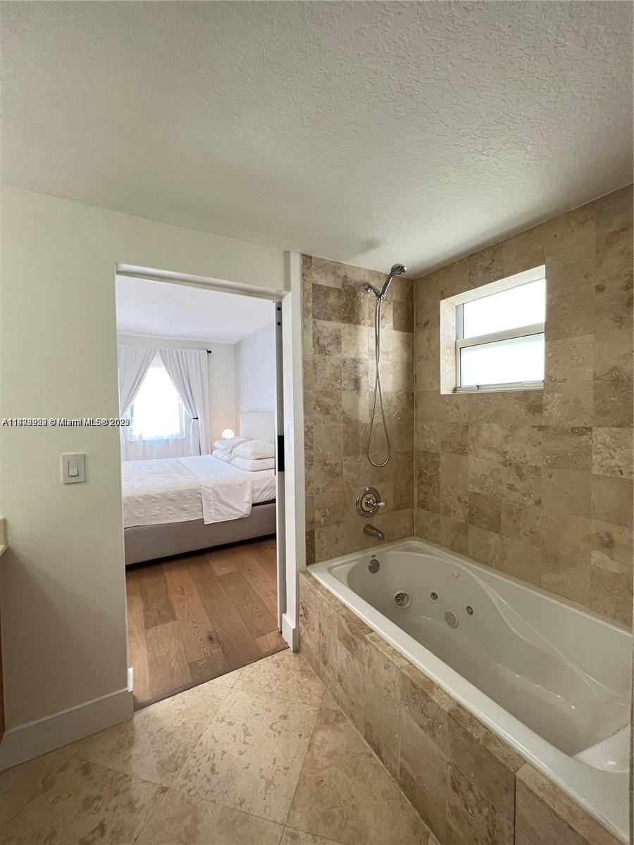 1043 SW 9th Ct #F-1 Miami, FL 33130