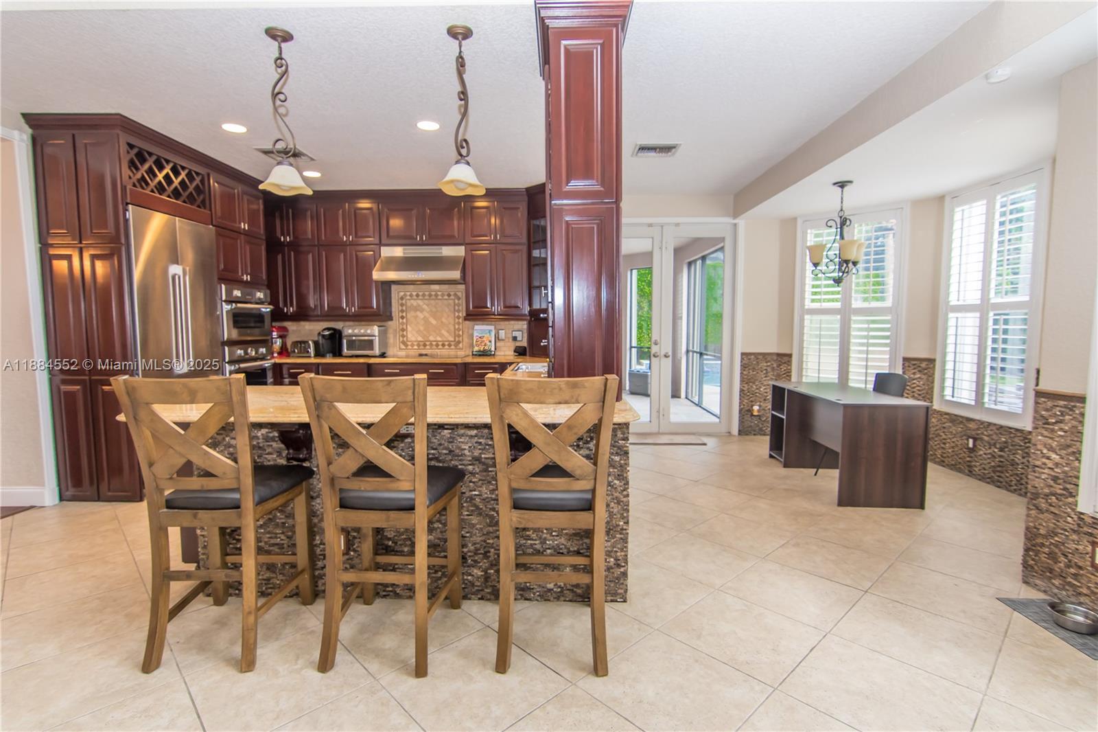 1091 SW 156th Ave Pembroke Pines, FL 33027