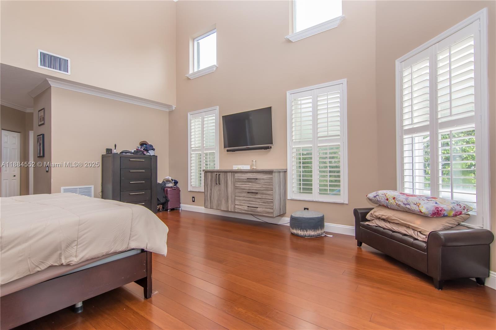 1091 SW 156th Ave Pembroke Pines, FL 33027