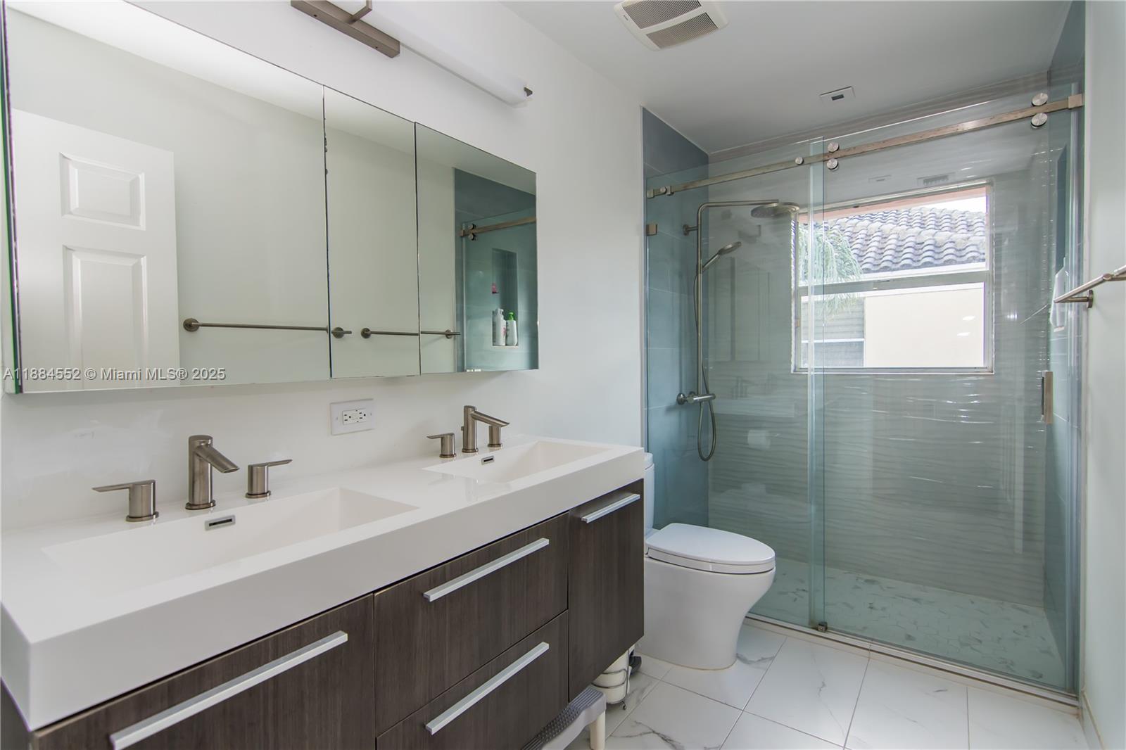 1091 SW 156th Ave Pembroke Pines, FL 33027