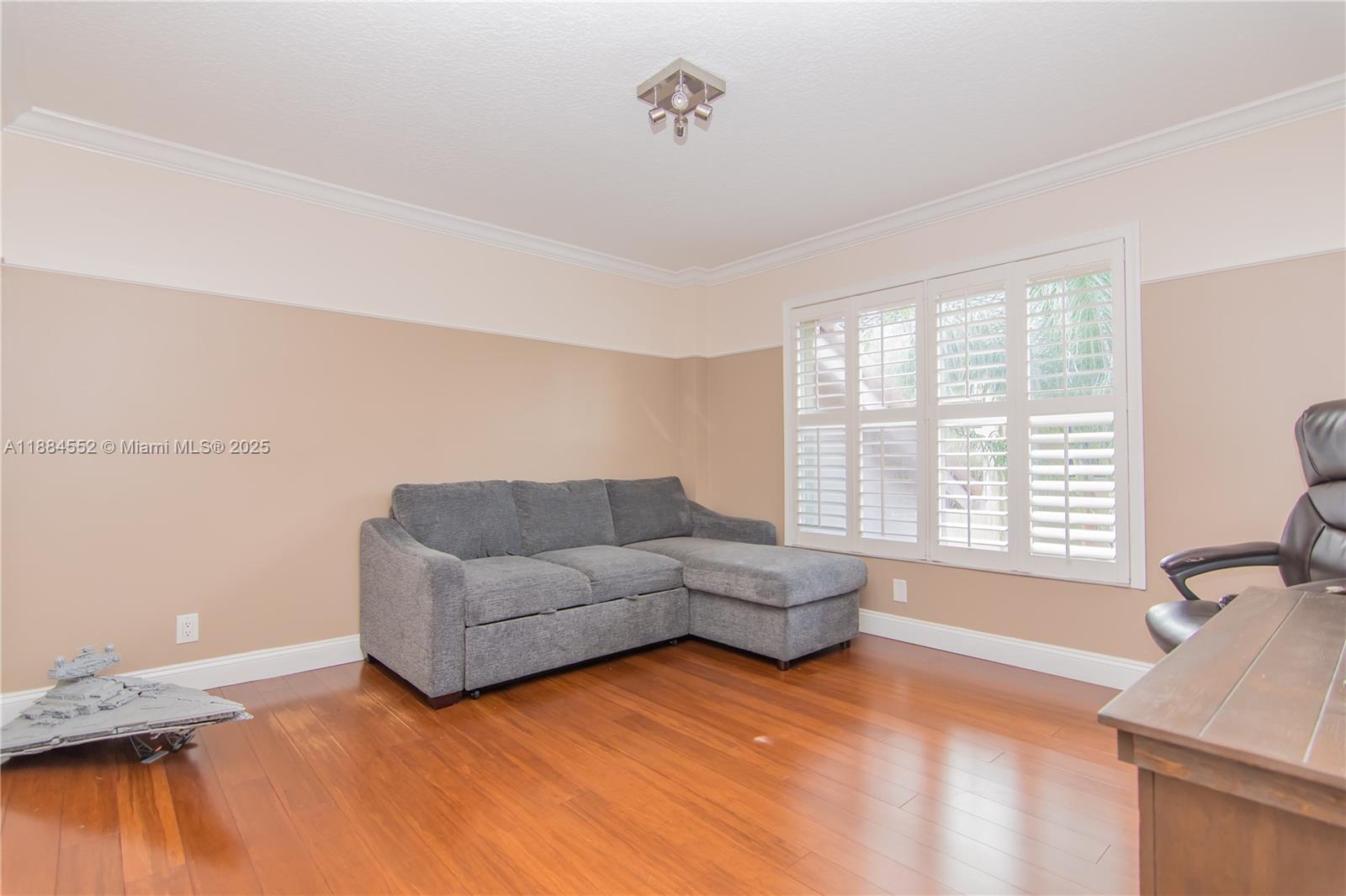 1091 SW 156th Ave Pembroke Pines, FL 33027