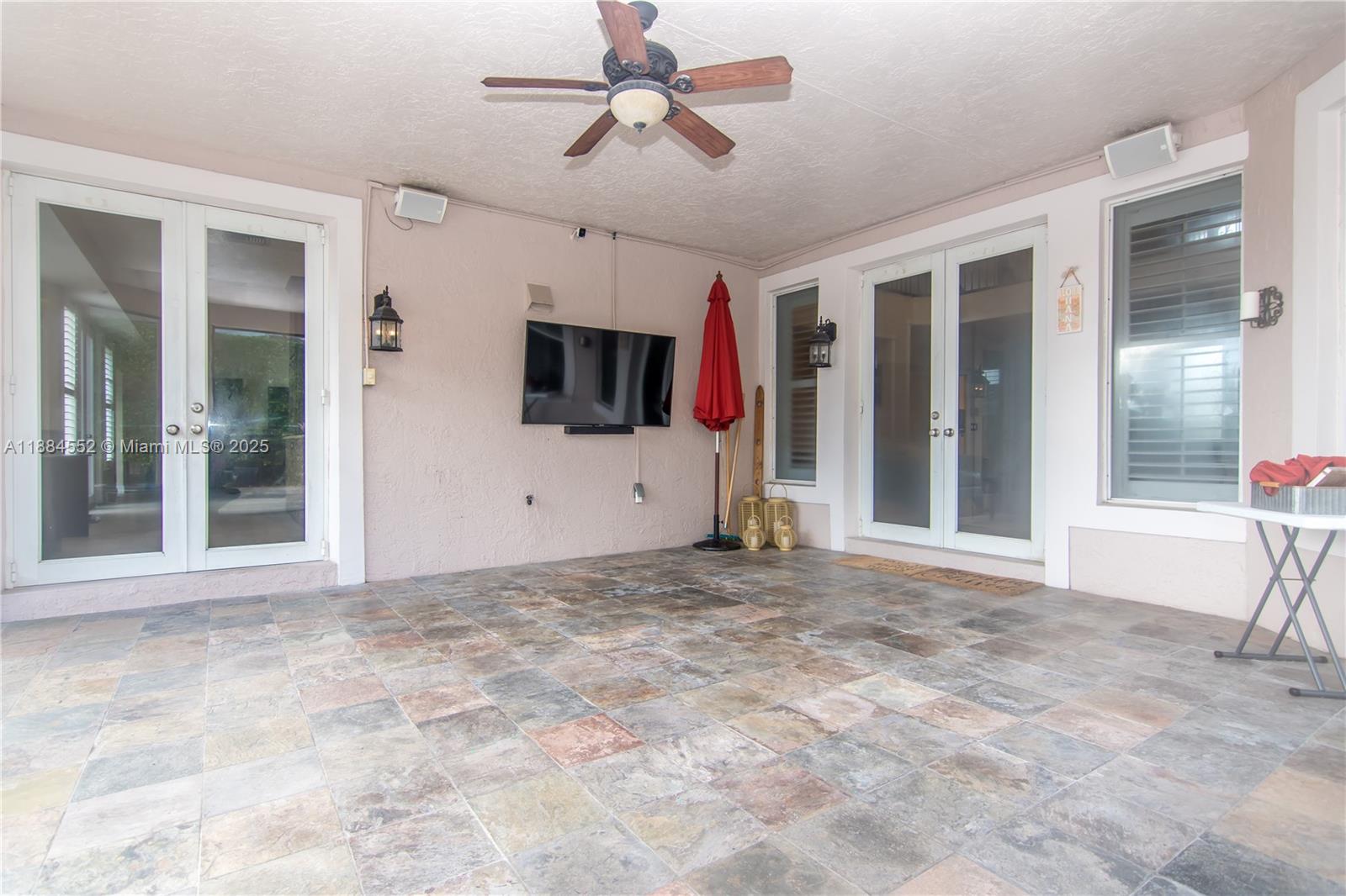 1091 SW 156th Ave Pembroke Pines, FL 33027