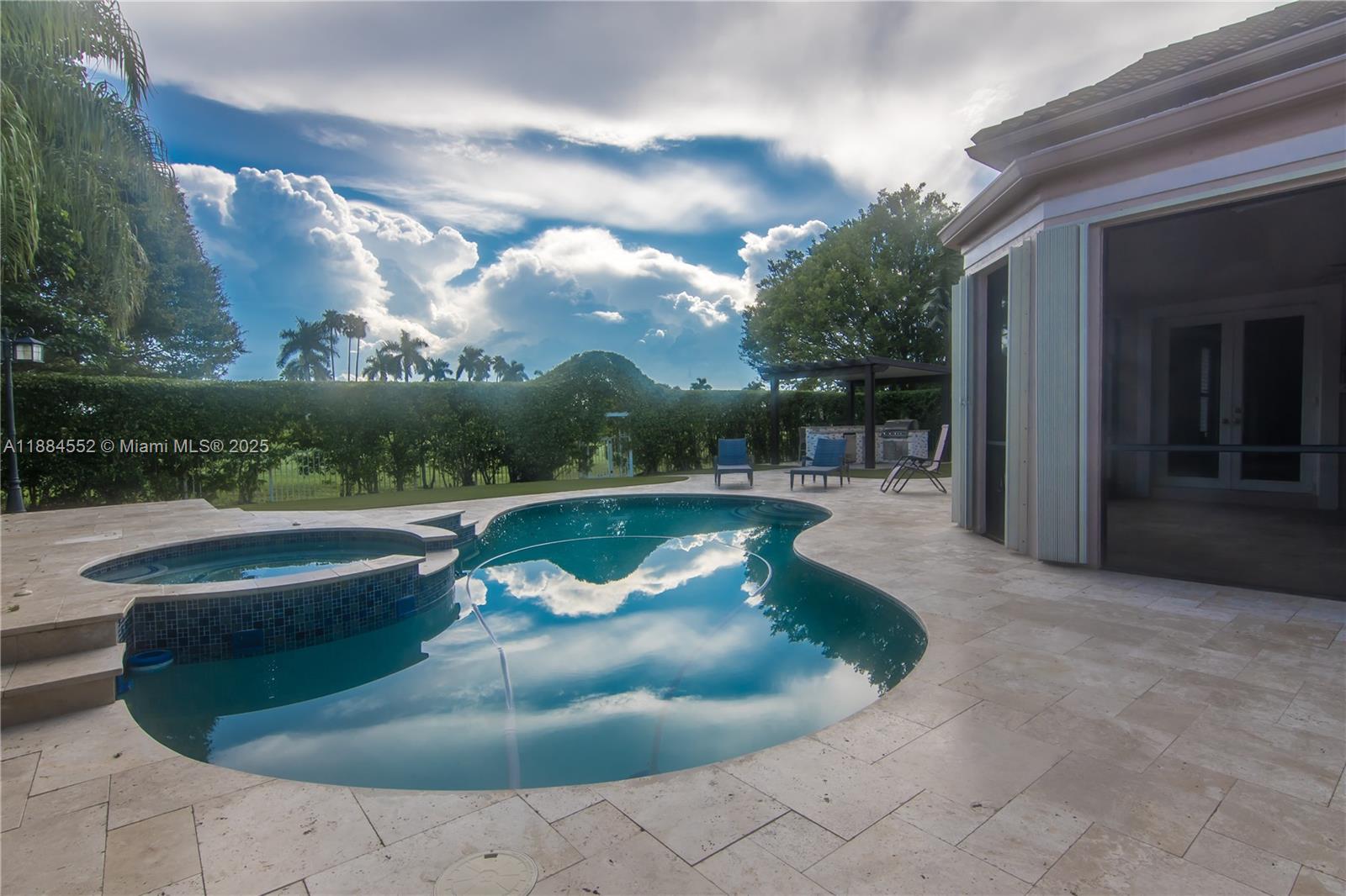 1091 SW 156th Ave Pembroke Pines, FL 33027