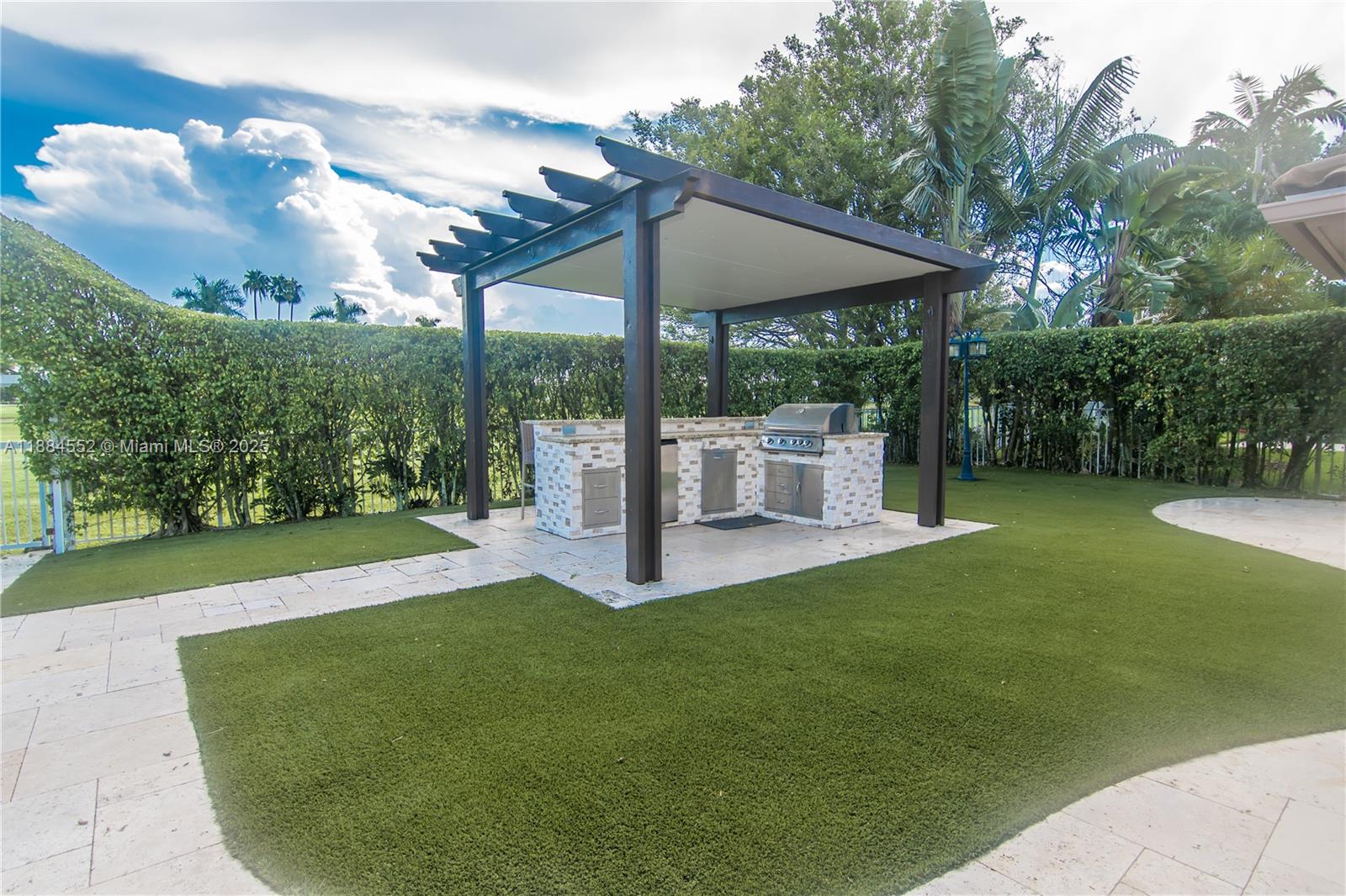 1091 SW 156th Ave Pembroke Pines, FL 33027