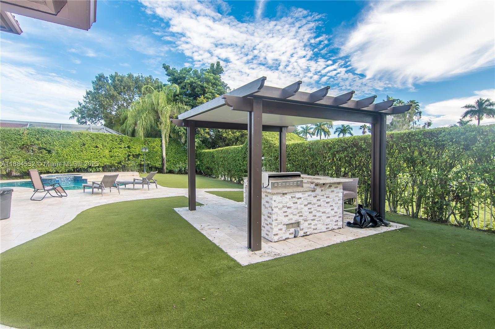 1091 SW 156th Ave Pembroke Pines, FL 33027