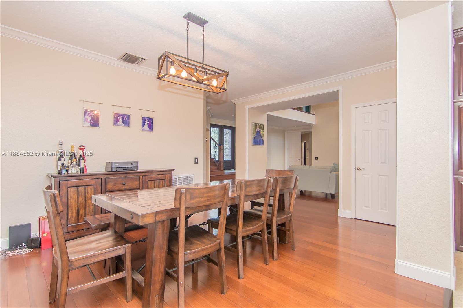 1091 SW 156th Ave Pembroke Pines, FL 33027