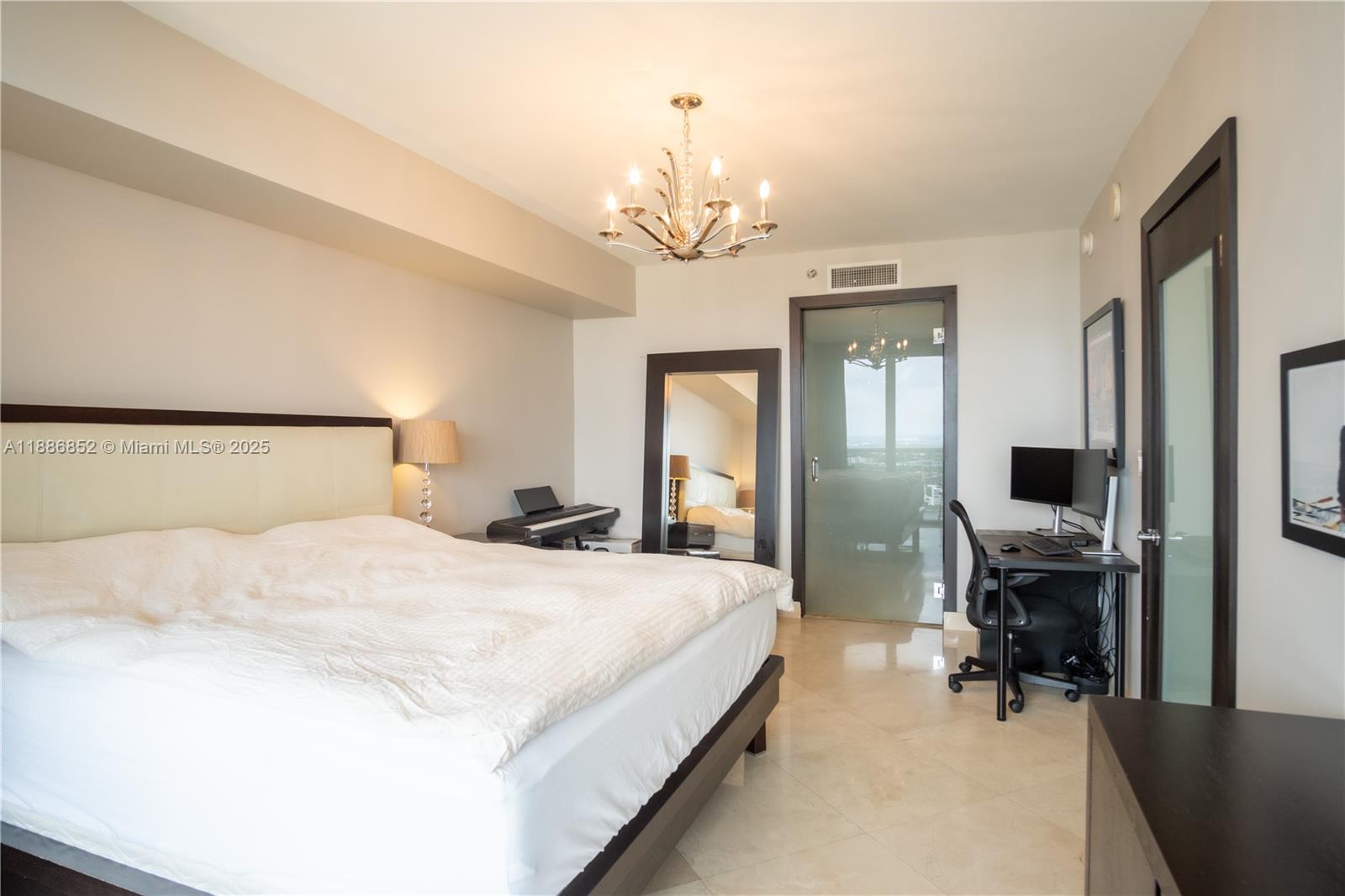 image Beach Club Condo12
