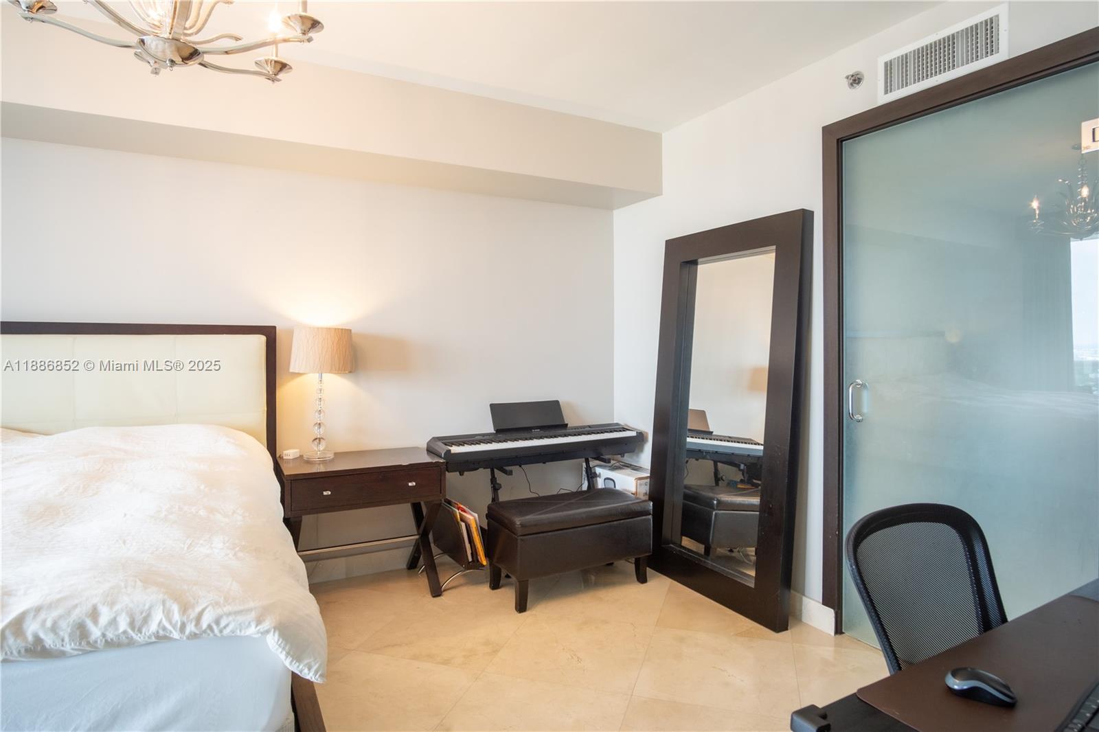 image Beach Club Condo15