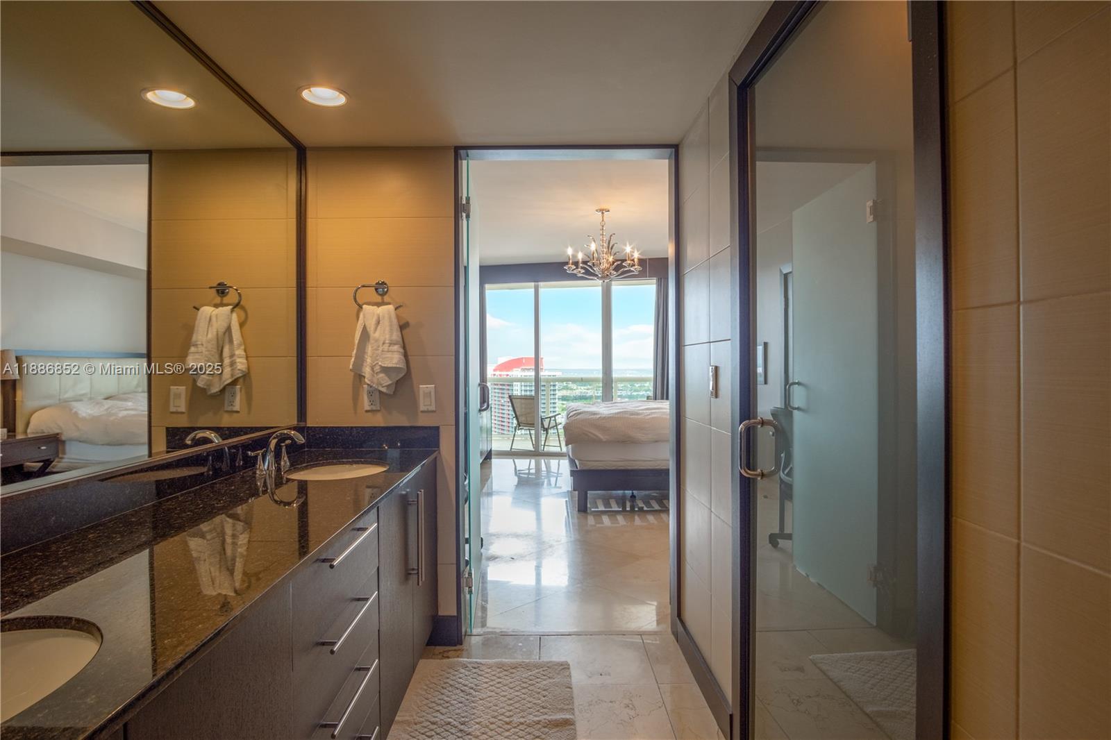 image Beach Club Condo17