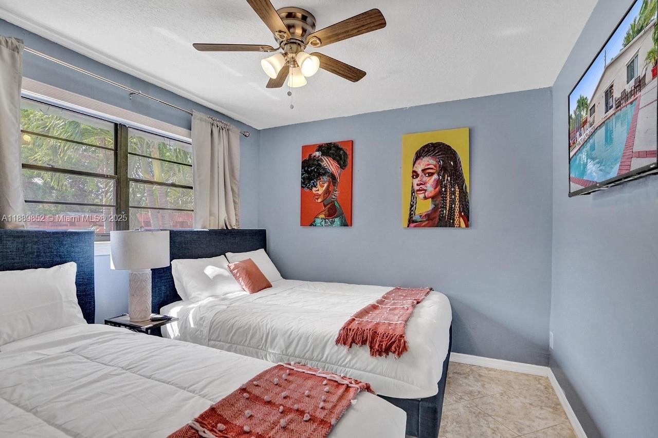 208 SW 2nd Ave Hallandale Beach, FL 33009